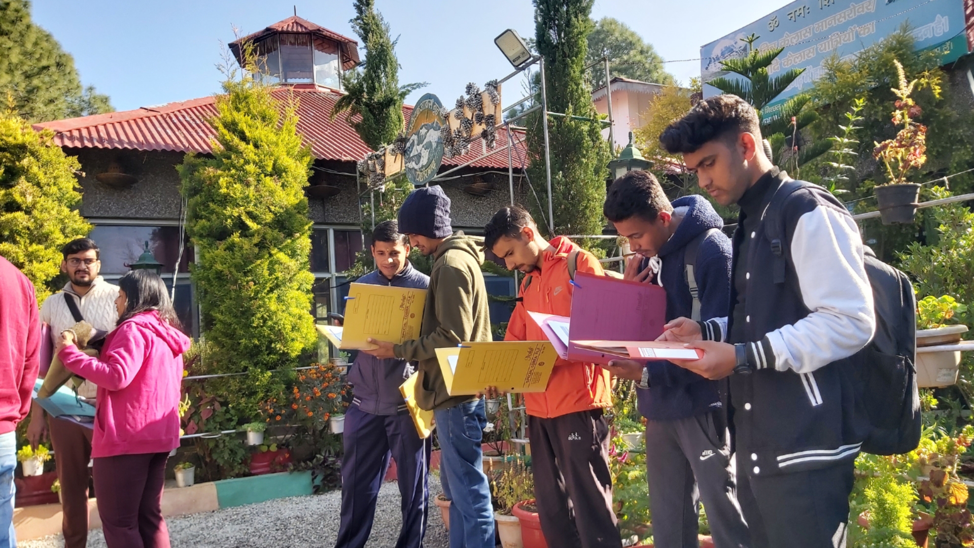 How Arun Prasad is Reviving Beekeeping and Eco-Tourism in Tehri Garhwal